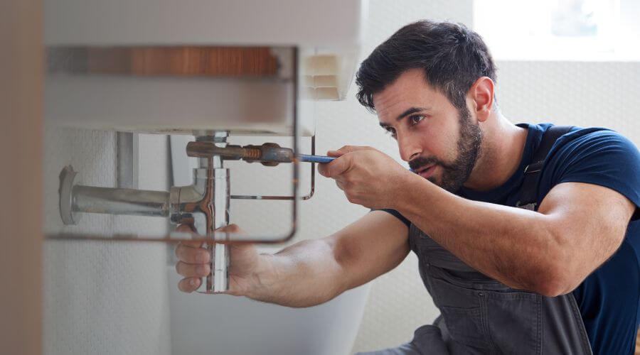 Faucet aerator cleaning/replacement in Waldo, AR